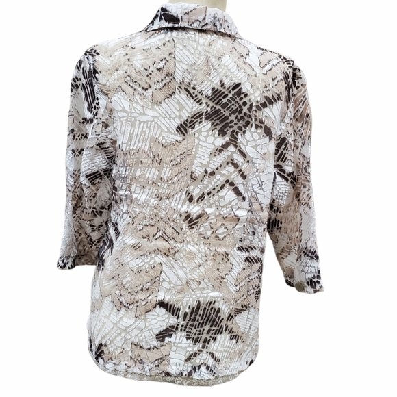 Westbound Petites Button Up Shirt - Picture 2 of 5